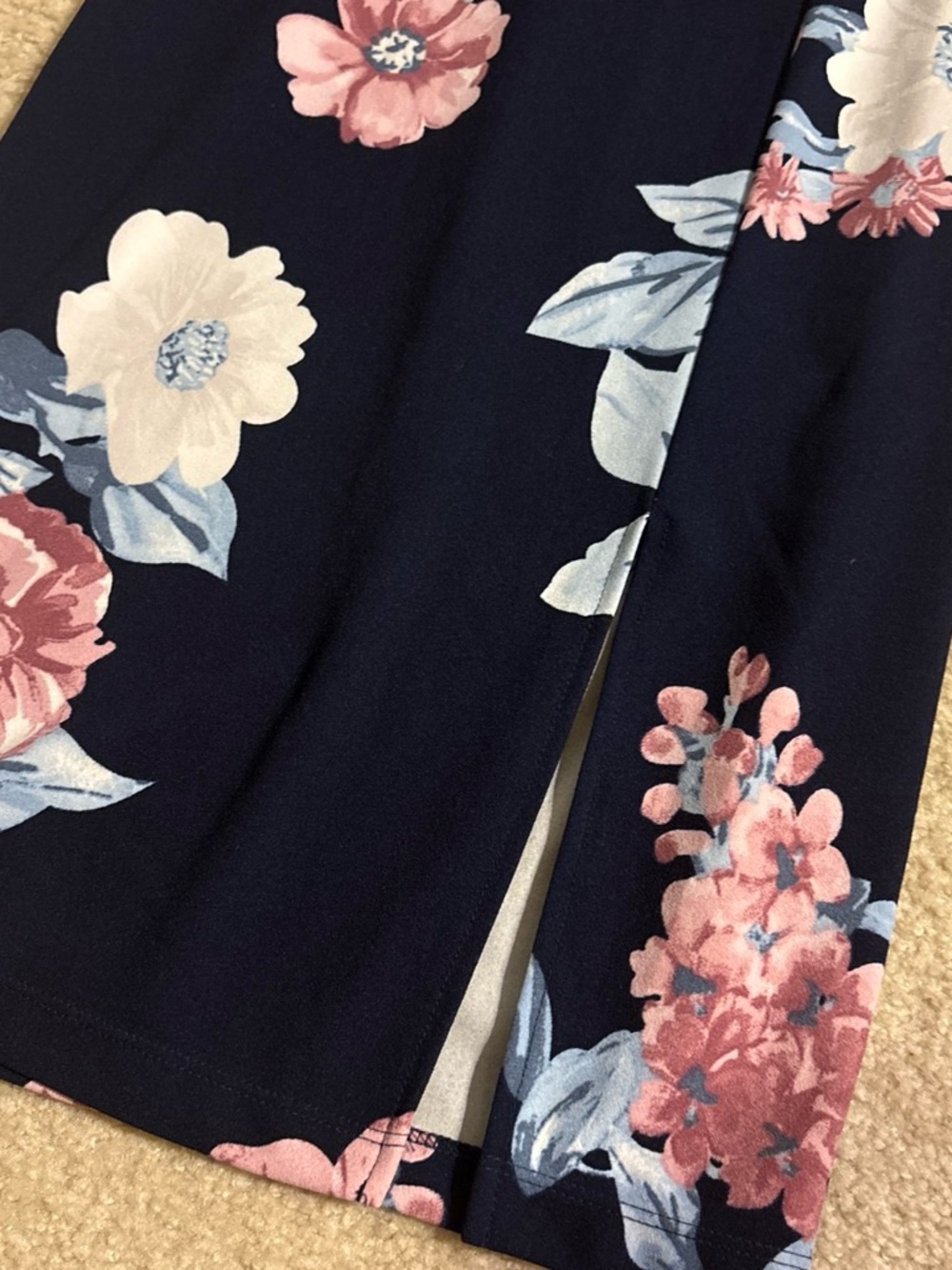 Premier Amour - Navy off-Shoulder Floral Midi Dress with Pink Blooms - Picture 3 of 6